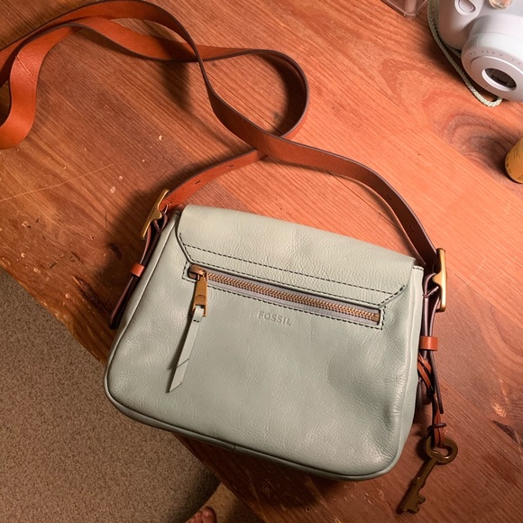 BRAND NEW FOSSIL CROSSBODY PURSE - Picture 2 of 6